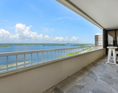 5280 N Ocean Drive - Photo Thumbnail 24
