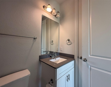 588 Hutchinson Lane - Photo Thumbnail 20