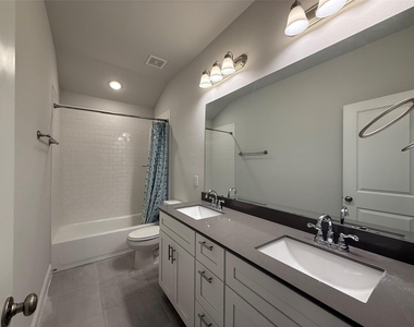 588 Hutchinson Lane - Photo Thumbnail 19