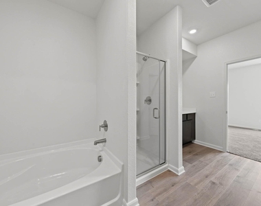 1321 Wind Drift Way - Photo Thumbnail 6