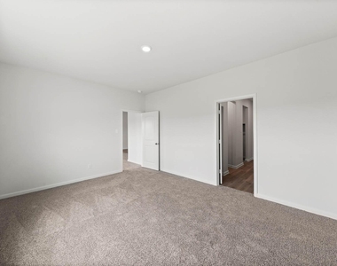1321 Wind Drift Way - Photo Thumbnail 5