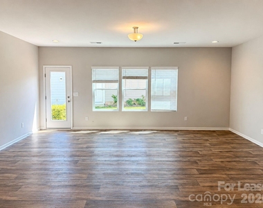 15016 Meacham Farm Drive - Photo Thumbnail 4