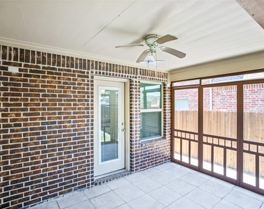 10120 Houston Way - Photo Thumbnail 22