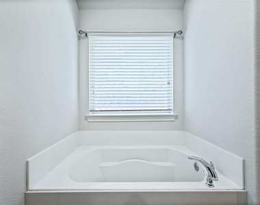 10120 Houston Way - Photo Thumbnail 20