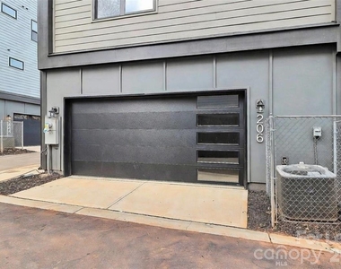 3422 Brookshire Boulevard - Photo Thumbnail 35