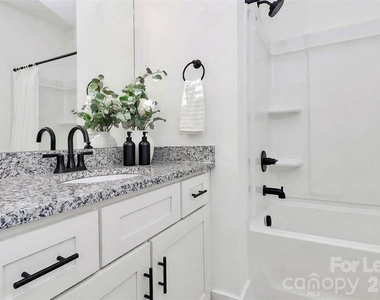 3422 Brookshire Boulevard - Photo Thumbnail 24