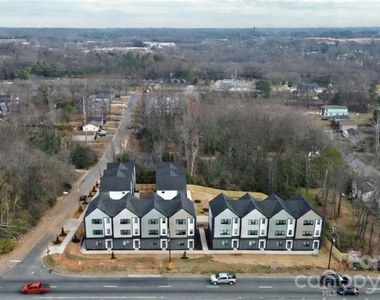 3422 Brookshire Boulevard - Photo Thumbnail 39