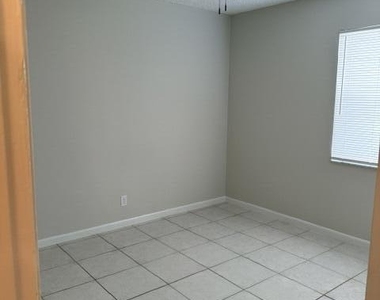 22064 Palms Way - Photo Thumbnail 3