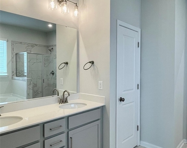 3240 Laurel Brook Drive - Photo Thumbnail 13