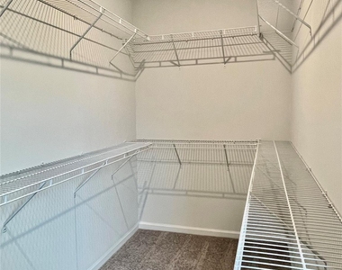 3240 Laurel Brook Drive - Photo Thumbnail 15
