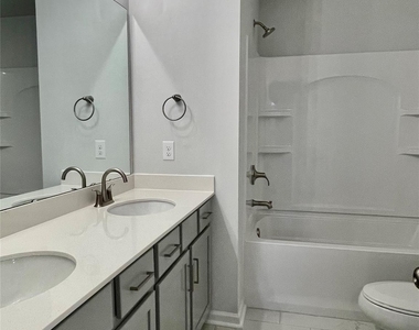 3240 Laurel Brook Drive - Photo Thumbnail 19