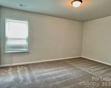 3240 Laurel Brook Drive - Photo Thumbnail 24