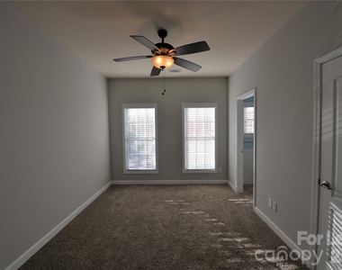 1055 Writers Way - Photo Thumbnail 9