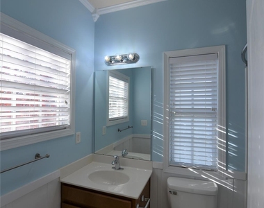 1055 Writers Way - Photo Thumbnail 10