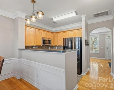 220 Welton Way - Photo Thumbnail 3