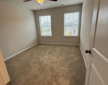 306 Sagecroft Lane - Photo Thumbnail 25