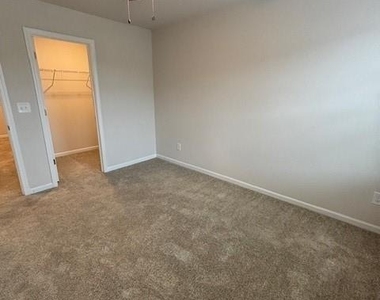 306 Sagecroft Lane - Photo Thumbnail 27