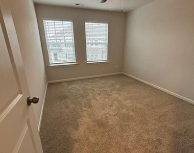 306 Sagecroft Lane - Photo Thumbnail 29