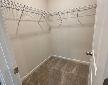 306 Sagecroft Lane - Photo Thumbnail 12