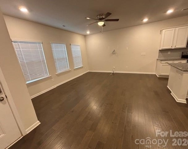 306 Sagecroft Lane - Photo Thumbnail 39