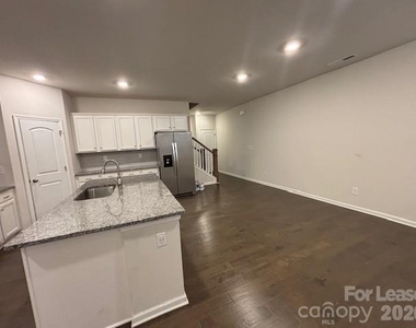 306 Sagecroft Lane - Photo Thumbnail 41