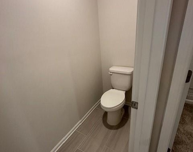 306 Sagecroft Lane - Photo Thumbnail 34