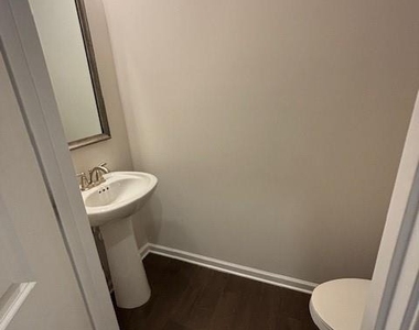 306 Sagecroft Lane - Photo Thumbnail 9