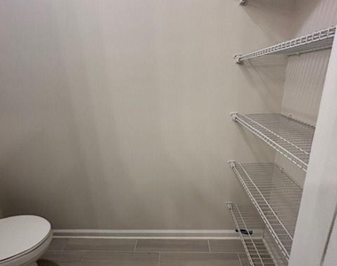 306 Sagecroft Lane - Photo Thumbnail 14