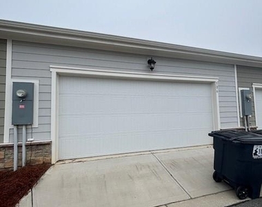306 Sagecroft Lane - Photo Thumbnail 4