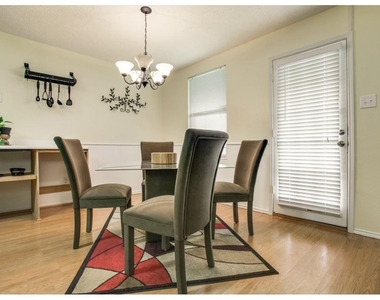 2926 Montague Trail - Photo Thumbnail 14
