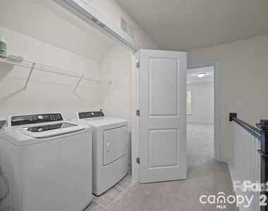3954 Rothwood Lane - Photo Thumbnail 19