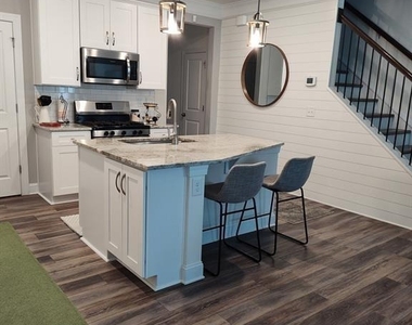 3954 Rothwood Lane - Photo Thumbnail 7