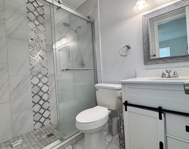 5467 Anita Street - Photo Thumbnail 8
