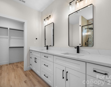 2996 Jack Whitener Road - Photo Thumbnail 17