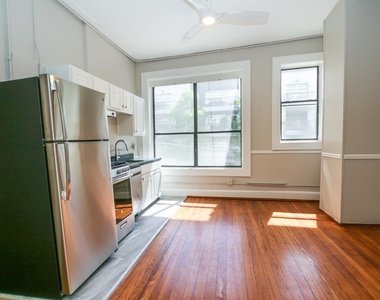 1108 S Akard Street - Photo Thumbnail 5