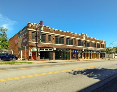 1108 S Akard Street - Photo Thumbnail 1