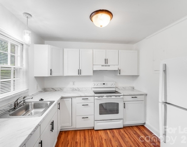 405 W Harvie Avenue - Photo Thumbnail 3