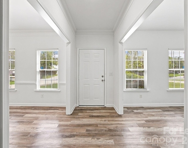 1748 Chinchester Lane - Photo Thumbnail 3