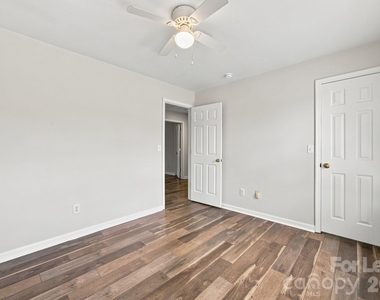 1748 Chinchester Lane - Photo Thumbnail 16