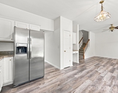 1748 Chinchester Lane - Photo Thumbnail 9