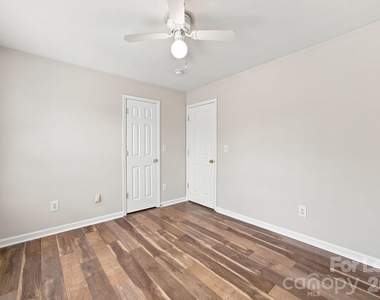 1748 Chinchester Lane - Photo Thumbnail 22