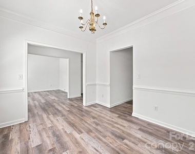 1748 Chinchester Lane - Photo Thumbnail 5