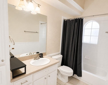 809 Mesa Drive - Photo Thumbnail 9