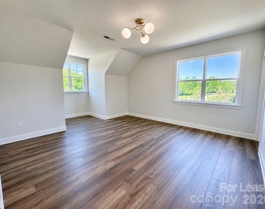5944 Bakers Point - Photo Thumbnail 26