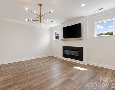5944 Bakers Point - Photo Thumbnail 5