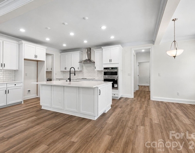 5944 Bakers Point - Photo Thumbnail 12