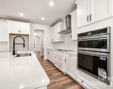 5944 Bakers Point - Photo Thumbnail 7