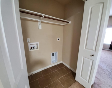 4171 Florence Drive - Photo Thumbnail 16