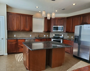 4171 Florence Drive - Photo Thumbnail 3