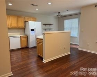 8763 Robinson Forest Drive - Photo Thumbnail 16
